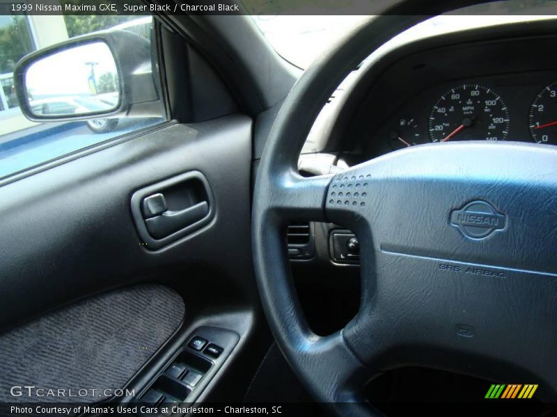 Super Black / Charcoal Black 1999 Nissan Maxima GXE