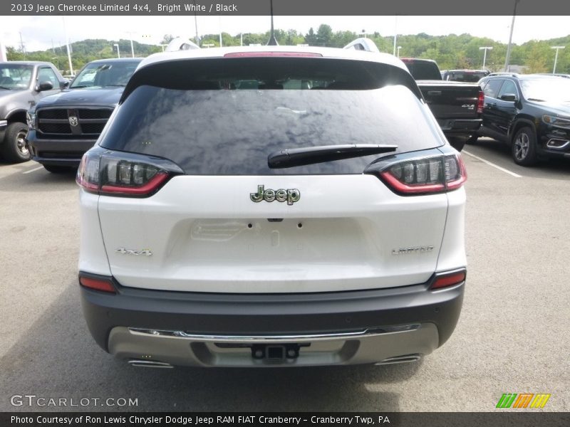 Bright White / Black 2019 Jeep Cherokee Limited 4x4