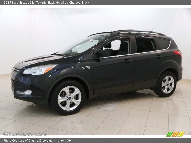 Tuxedo Black Metallic / Charcoal Black 2015 Ford Escape SE