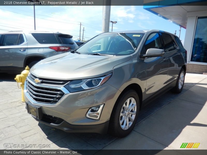 Pepperdust Metallic / Jet Black 2018 Chevrolet Equinox LT