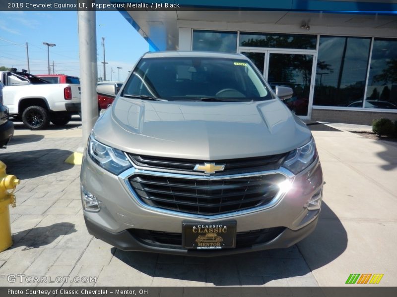 Pepperdust Metallic / Jet Black 2018 Chevrolet Equinox LT