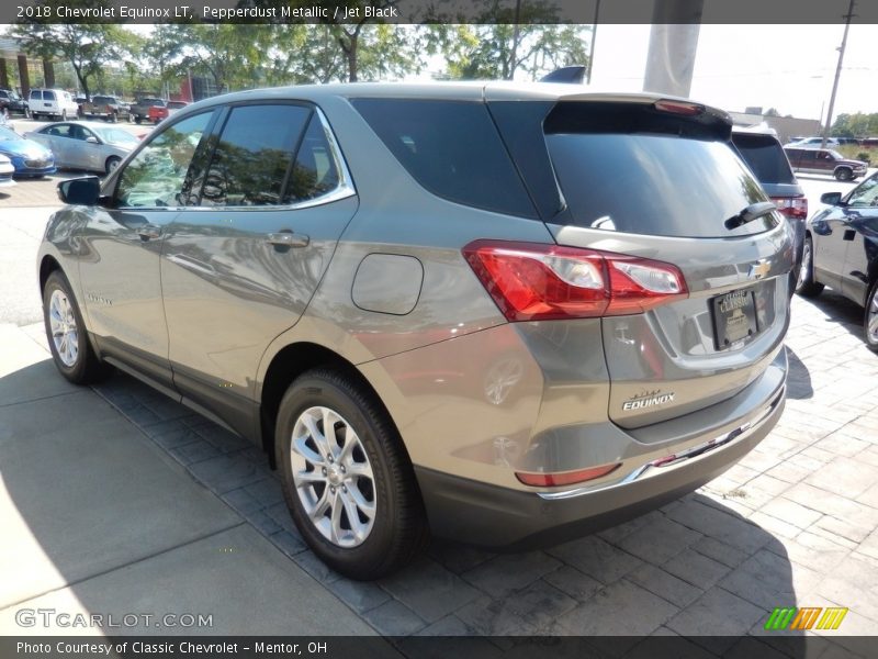 Pepperdust Metallic / Jet Black 2018 Chevrolet Equinox LT
