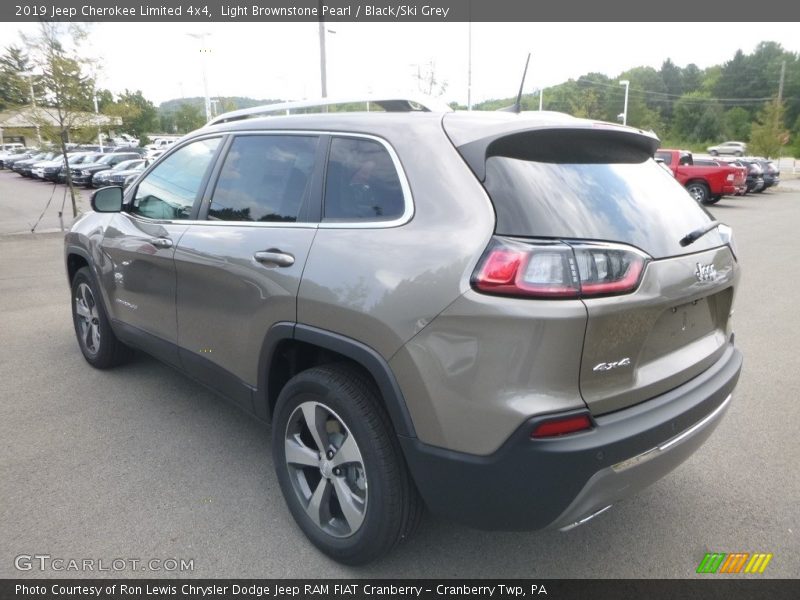 Light Brownstone Pearl / Black/Ski Grey 2019 Jeep Cherokee Limited 4x4