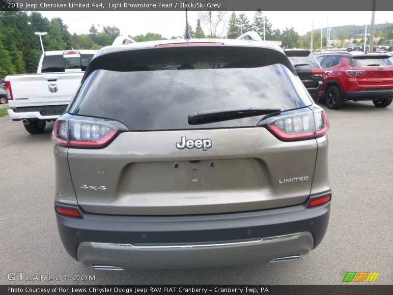 Light Brownstone Pearl / Black/Ski Grey 2019 Jeep Cherokee Limited 4x4