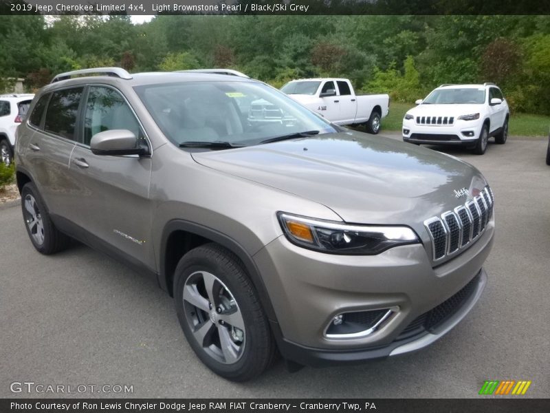 Light Brownstone Pearl / Black/Ski Grey 2019 Jeep Cherokee Limited 4x4