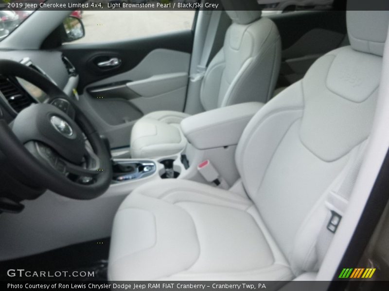 Light Brownstone Pearl / Black/Ski Grey 2019 Jeep Cherokee Limited 4x4