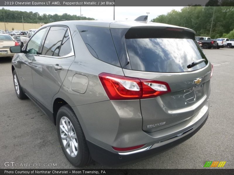 Pepperdust Metallic / Jet Black 2019 Chevrolet Equinox LT AWD