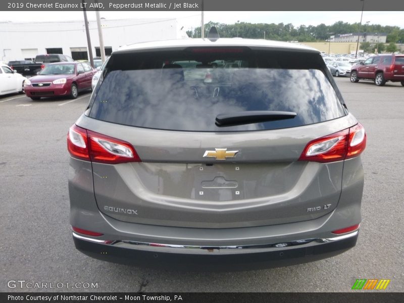 Pepperdust Metallic / Jet Black 2019 Chevrolet Equinox LT AWD