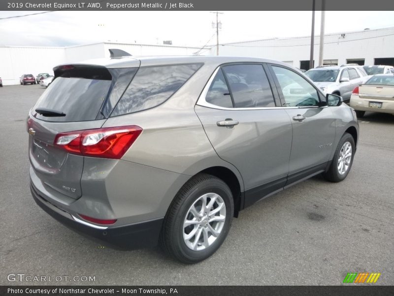 Pepperdust Metallic / Jet Black 2019 Chevrolet Equinox LT AWD