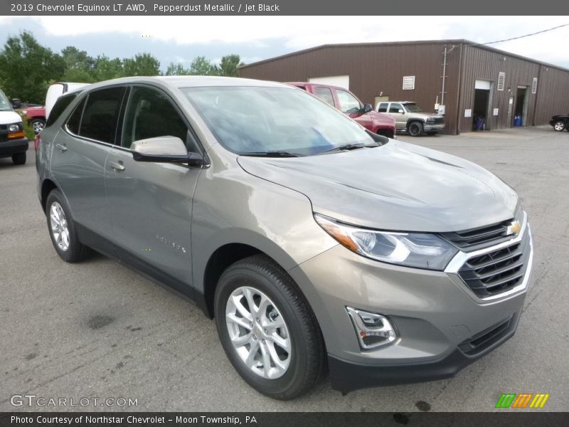 Pepperdust Metallic / Jet Black 2019 Chevrolet Equinox LT AWD