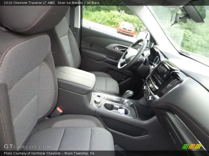 Silver Ice Metallic / Jet Black 2019 Chevrolet Traverse LT AWD