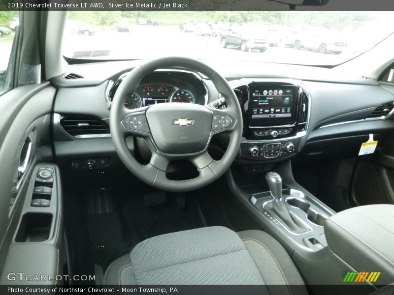 Silver Ice Metallic / Jet Black 2019 Chevrolet Traverse LT AWD