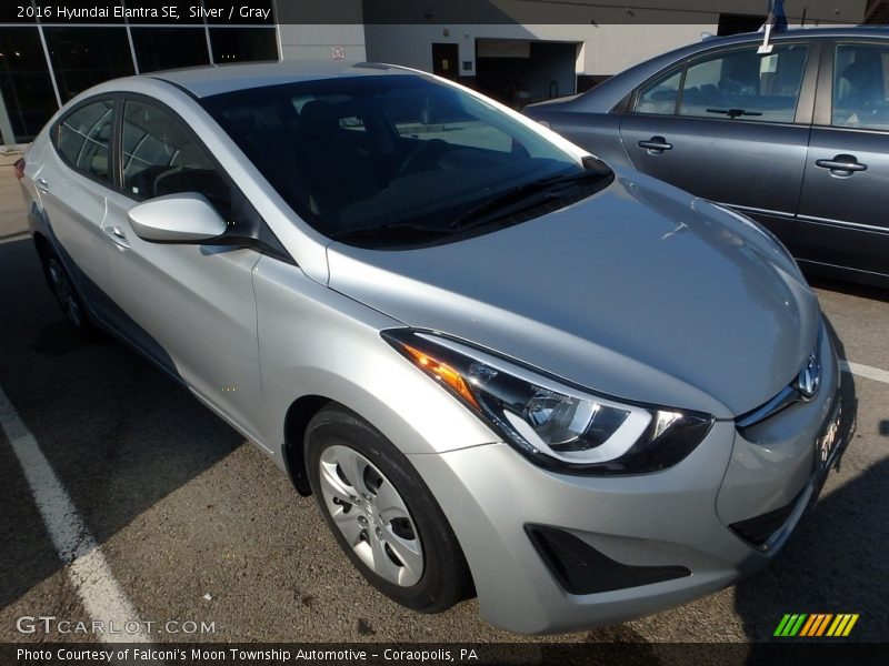 Silver / Gray 2016 Hyundai Elantra SE