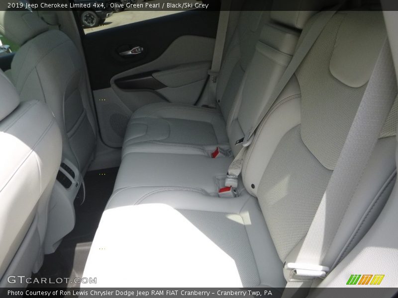 Olive Green Pearl / Black/Ski Grey 2019 Jeep Cherokee Limited 4x4