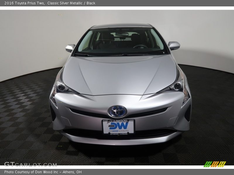 Classic Silver Metallic / Black 2016 Toyota Prius Two
