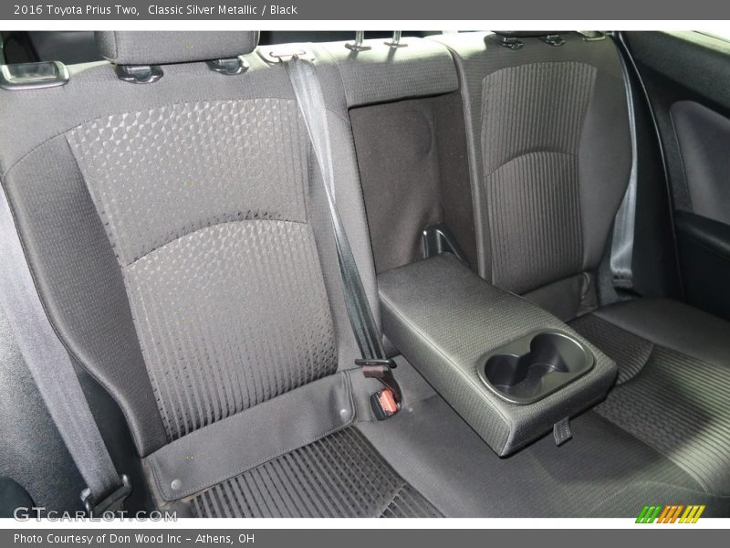 Classic Silver Metallic / Black 2016 Toyota Prius Two