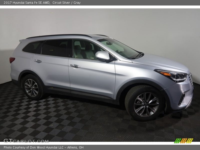 Circuit Silver / Gray 2017 Hyundai Santa Fe SE AWD