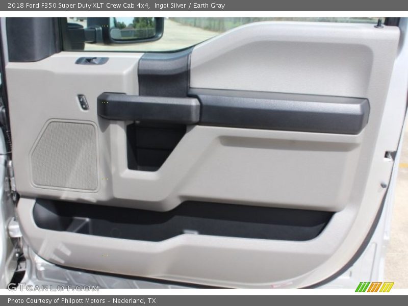 Ingot Silver / Earth Gray 2018 Ford F350 Super Duty XLT Crew Cab 4x4