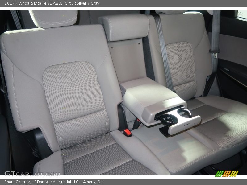 Circuit Silver / Gray 2017 Hyundai Santa Fe SE AWD