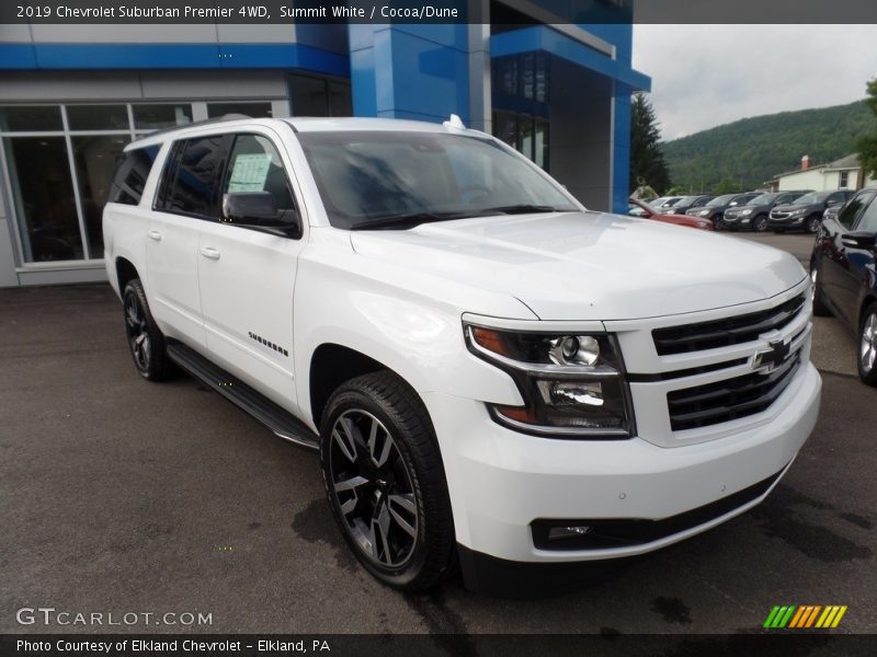 Front 3/4 View of 2019 Suburban Premier 4WD