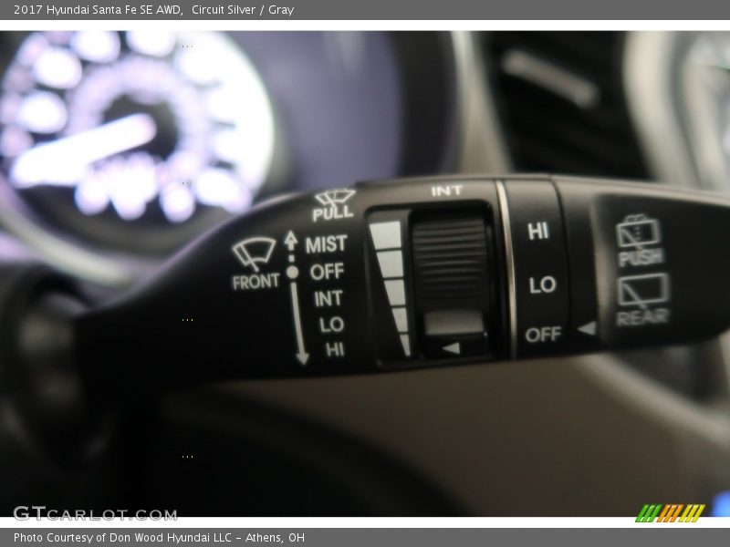 Circuit Silver / Gray 2017 Hyundai Santa Fe SE AWD