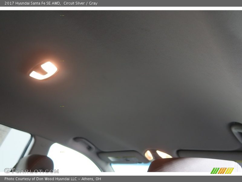 Circuit Silver / Gray 2017 Hyundai Santa Fe SE AWD