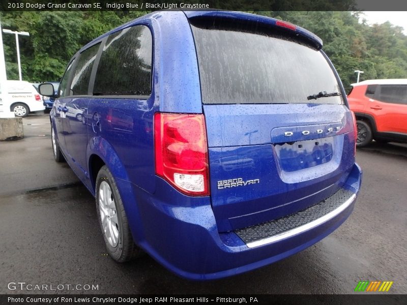 Indigo Blue / Black/Light Graystone 2018 Dodge Grand Caravan SE