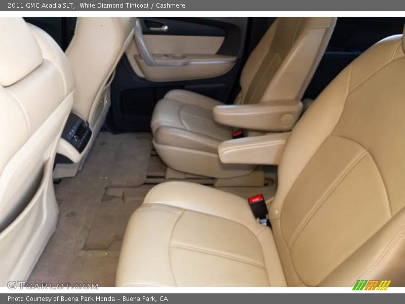 White Diamond Tintcoat / Cashmere 2011 GMC Acadia SLT