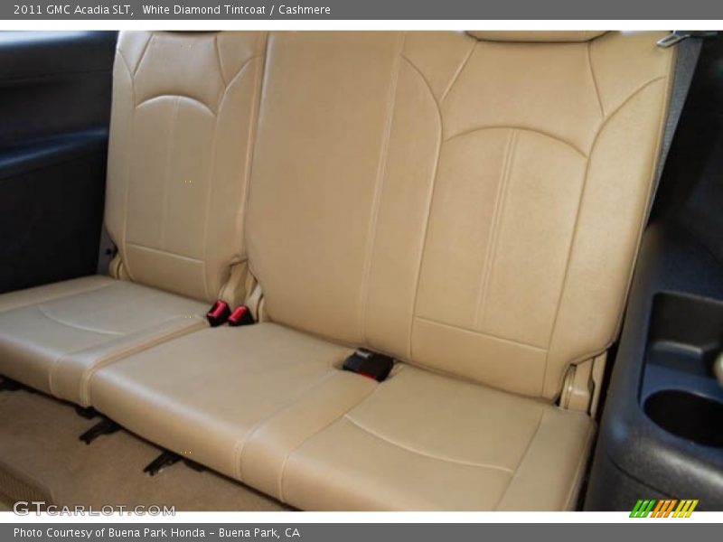White Diamond Tintcoat / Cashmere 2011 GMC Acadia SLT