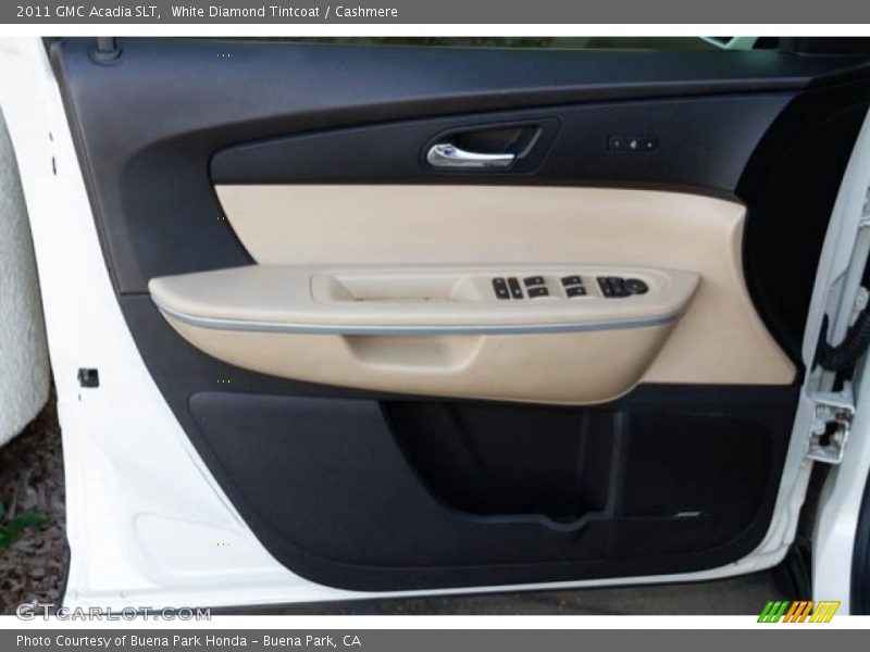 White Diamond Tintcoat / Cashmere 2011 GMC Acadia SLT
