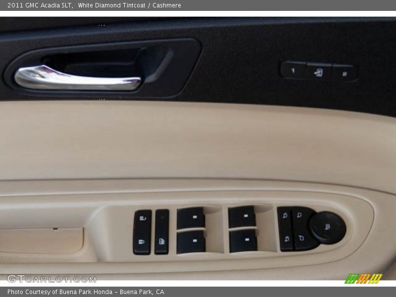 White Diamond Tintcoat / Cashmere 2011 GMC Acadia SLT