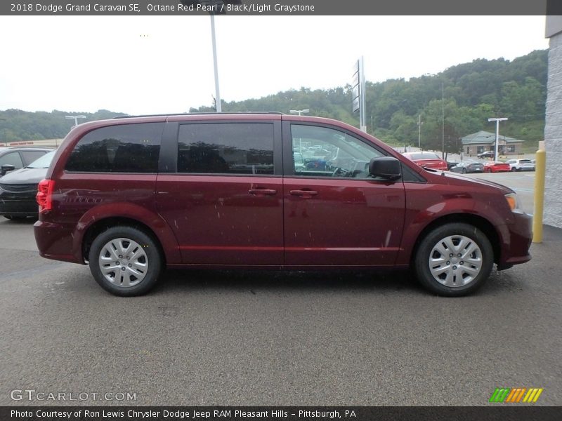 Octane Red Pearl / Black/Light Graystone 2018 Dodge Grand Caravan SE