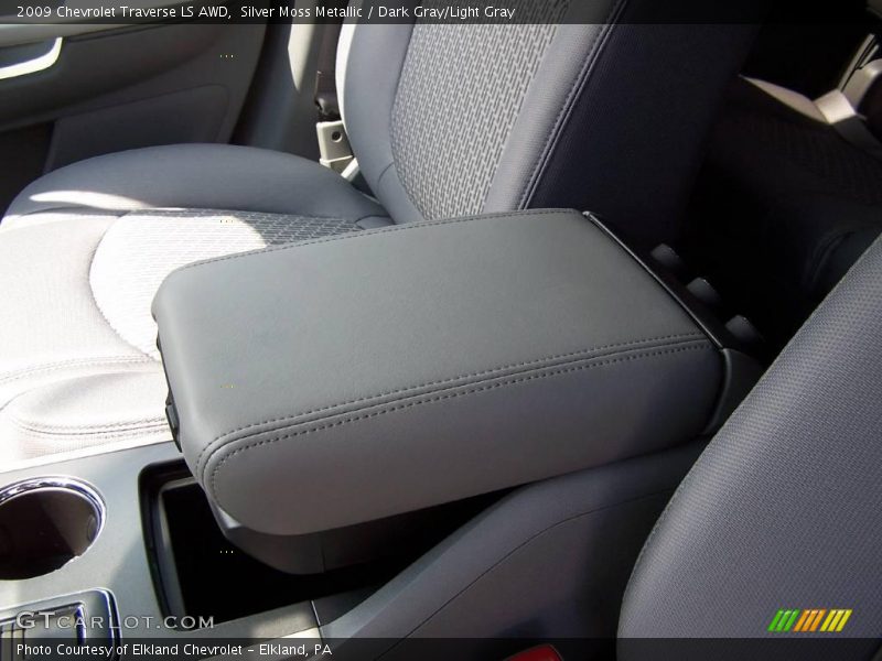 Silver Moss Metallic / Dark Gray/Light Gray 2009 Chevrolet Traverse LS AWD