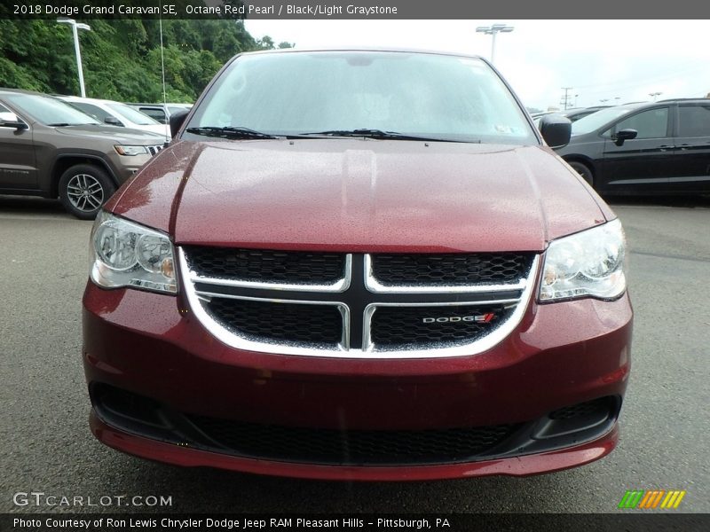 Octane Red Pearl / Black/Light Graystone 2018 Dodge Grand Caravan SE