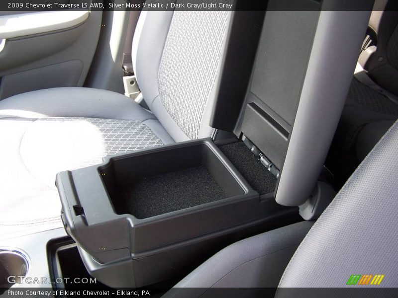 Silver Moss Metallic / Dark Gray/Light Gray 2009 Chevrolet Traverse LS AWD