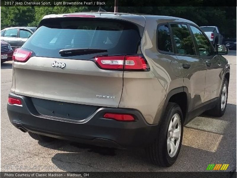 Light Brownstone Pearl / Black 2017 Jeep Cherokee Sport