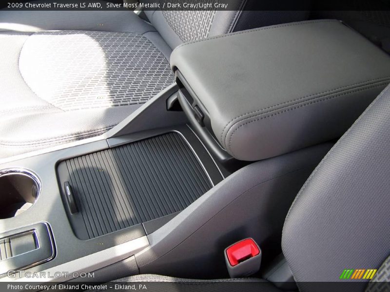 Silver Moss Metallic / Dark Gray/Light Gray 2009 Chevrolet Traverse LS AWD