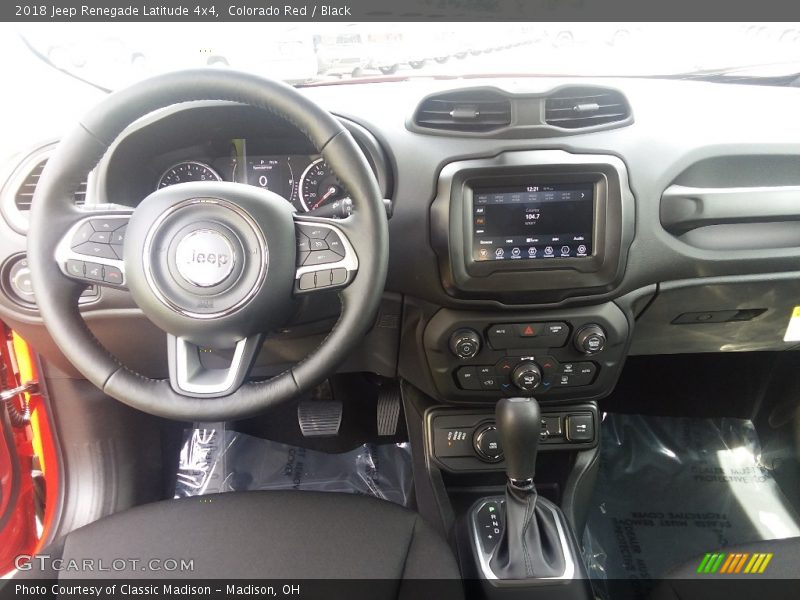 Colorado Red / Black 2018 Jeep Renegade Latitude 4x4
