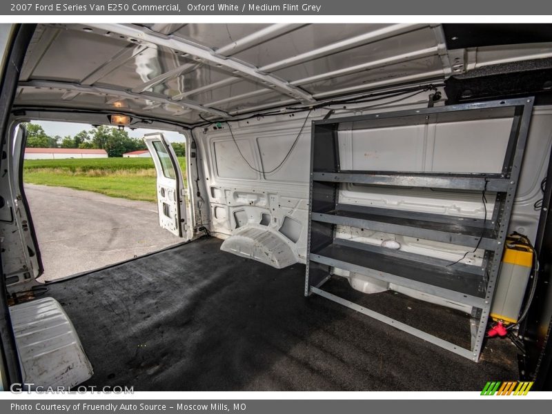 Oxford White / Medium Flint Grey 2007 Ford E Series Van E250 Commercial
