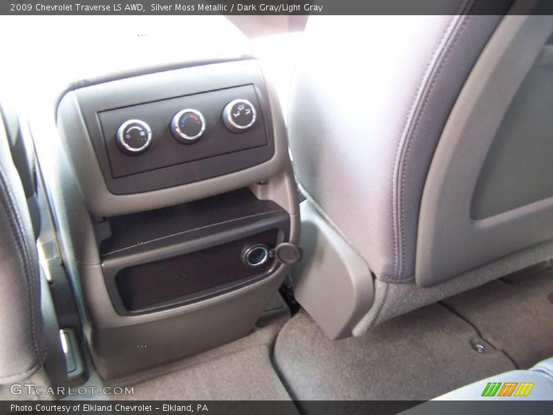 Silver Moss Metallic / Dark Gray/Light Gray 2009 Chevrolet Traverse LS AWD
