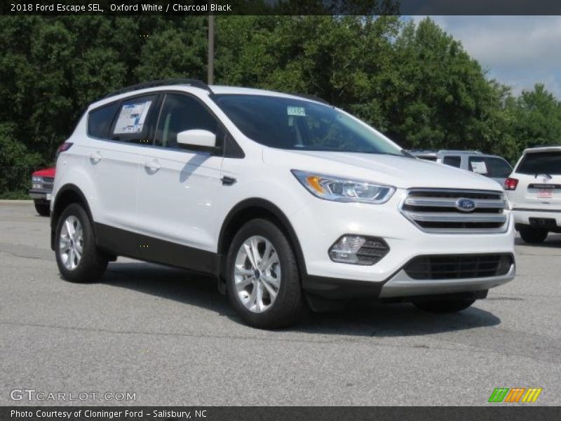 Oxford White / Charcoal Black 2018 Ford Escape SEL