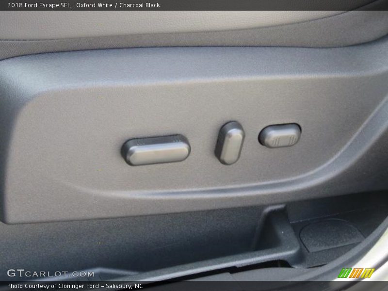 Oxford White / Charcoal Black 2018 Ford Escape SEL