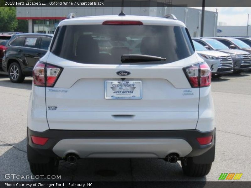 Oxford White / Charcoal Black 2018 Ford Escape SEL