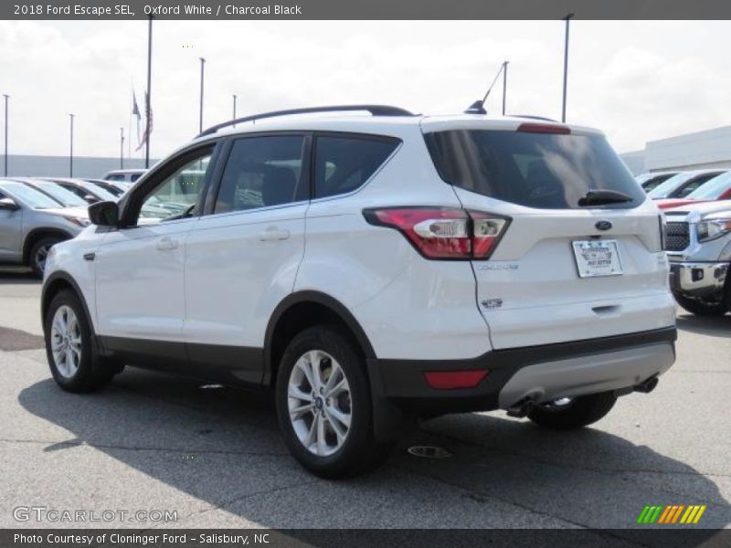 Oxford White / Charcoal Black 2018 Ford Escape SEL