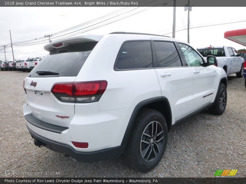 Bright White / Black/Ruby Red 2018 Jeep Grand Cherokee Trailhawk 4x4