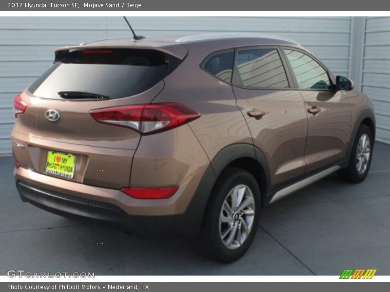Mojave Sand / Beige 2017 Hyundai Tucson SE