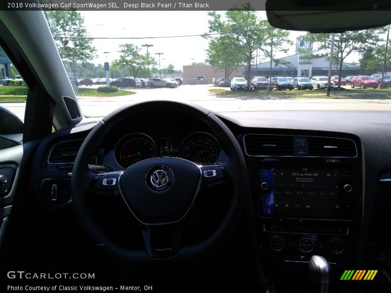 Deep Black Pearl / Titan Black 2018 Volkswagen Golf SportWagen SEL