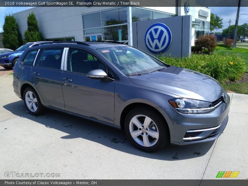 Platinum Gray Metallic / Titan Black 2018 Volkswagen Golf SportWagen SE