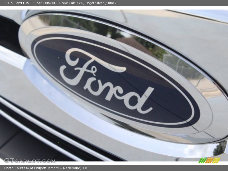 Ingot Silver / Black 2019 Ford F350 Super Duty XLT Crew Cab 4x4
