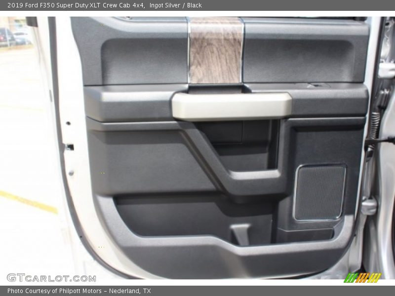 Ingot Silver / Black 2019 Ford F350 Super Duty XLT Crew Cab 4x4